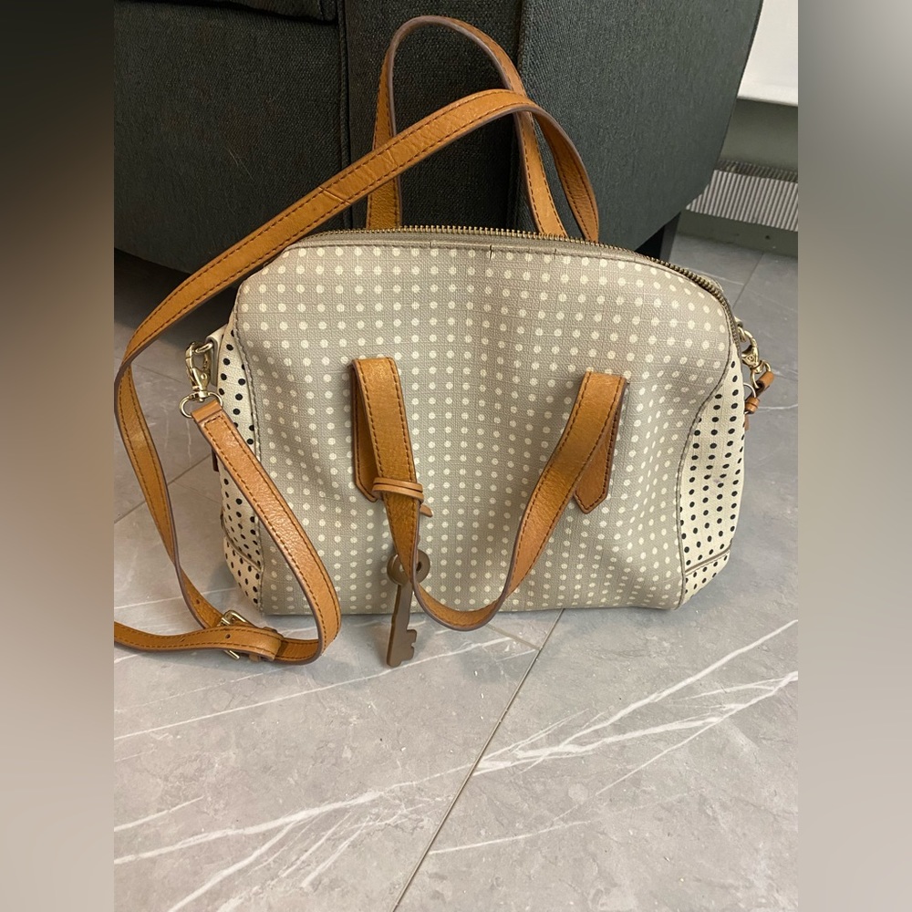Fossil purse